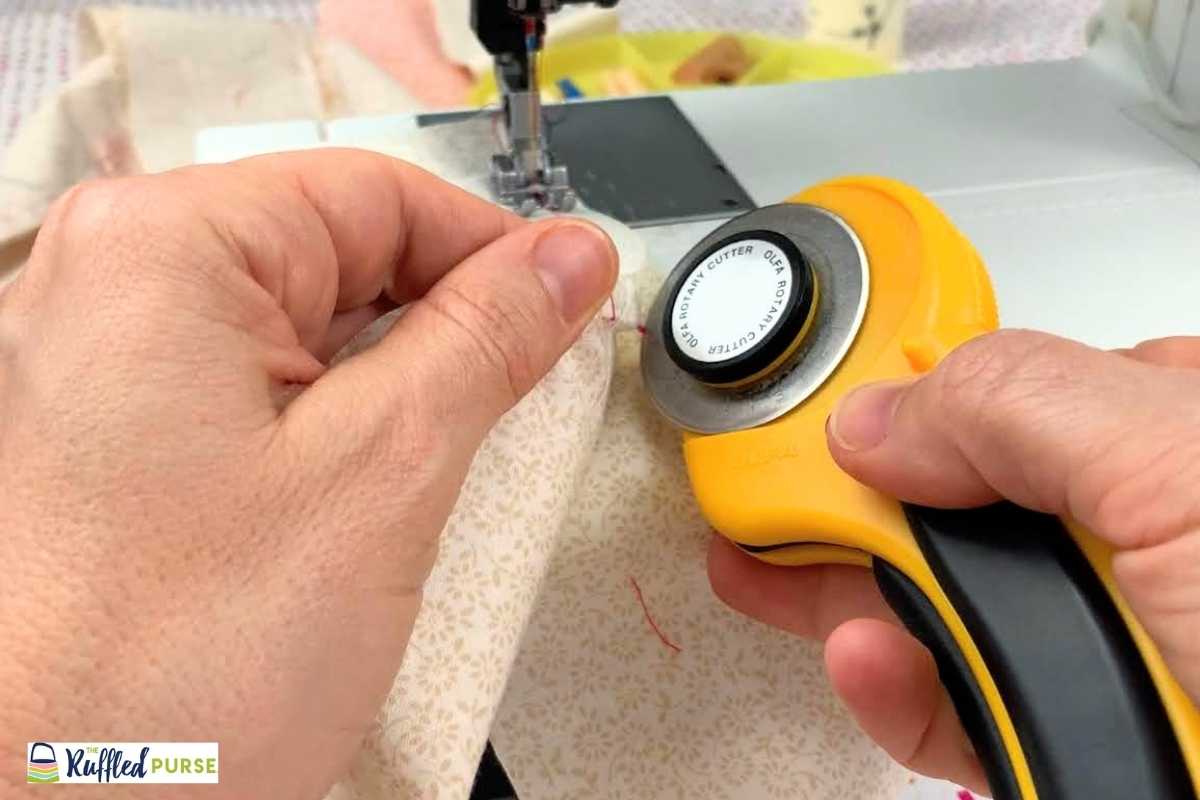 Seam Ripping What You Need to Know The Ruffled Purse®